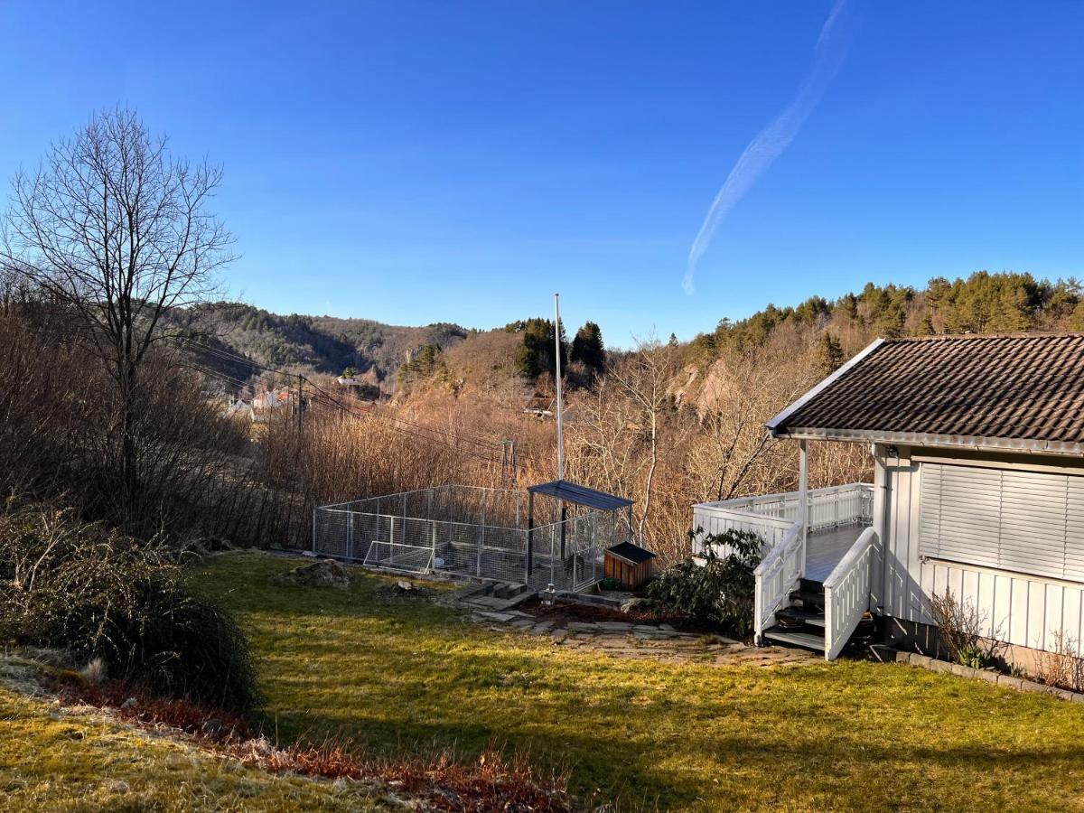 Beautiful 5-Bed Villa In Mandal Exteriér fotografie
